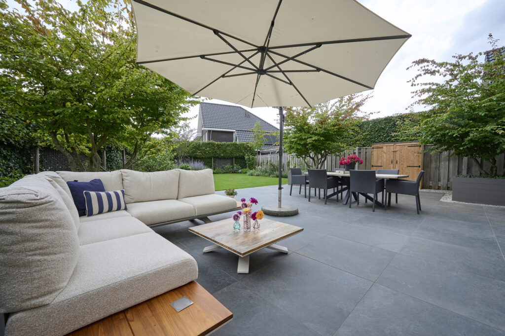 Moderne tuin in Doornspijk | Bovendorp & Sellis
